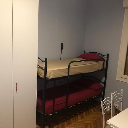 Caf Immobiliare Hotel Modena Esterno foto
