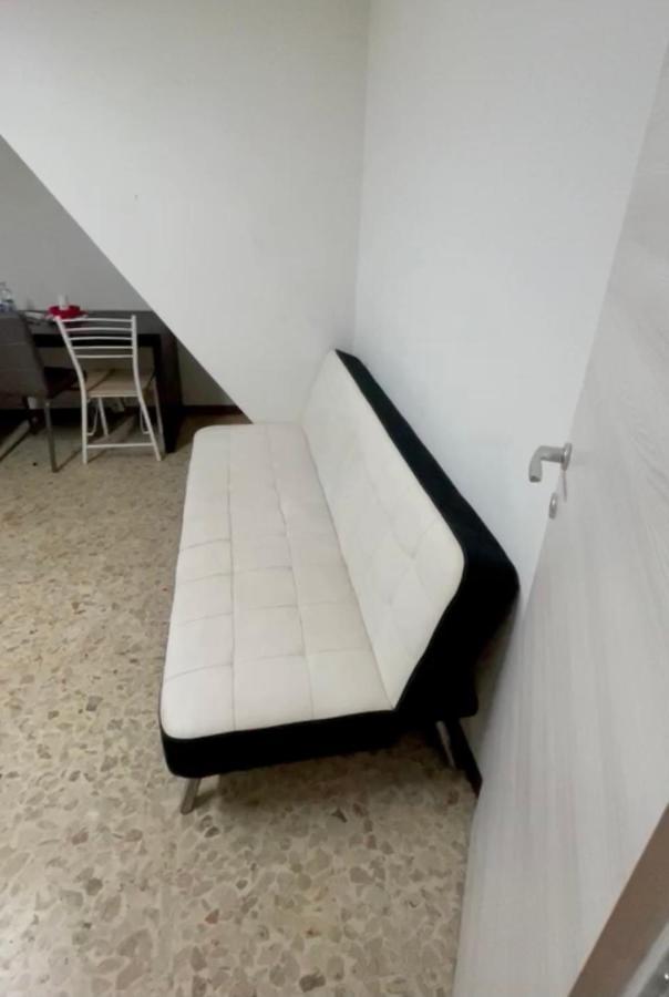 Caf Immobiliare Hotel Modena Esterno foto