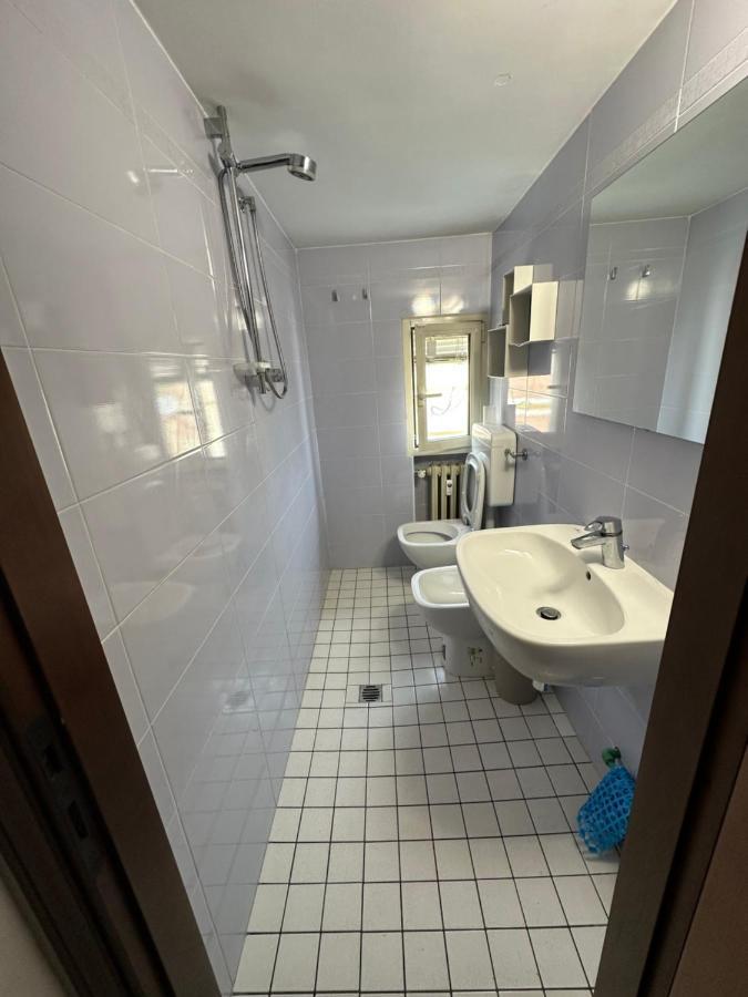 Caf Immobiliare Hotel Modena Esterno foto